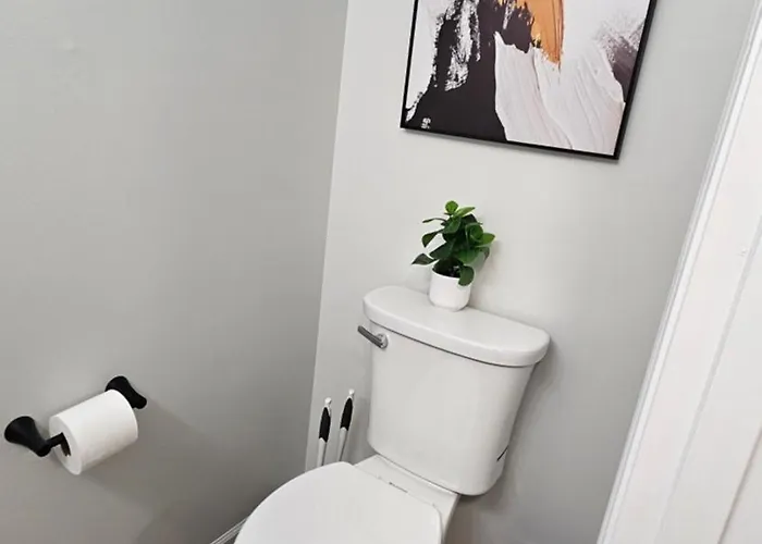 North Townhouse - Central, Updated, Fireplace Holiday home