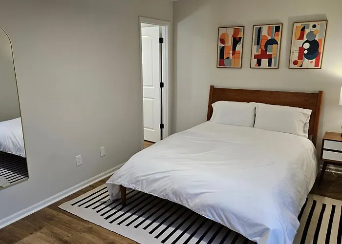 Holiday home North Townhouse - Central, Updated, Fireplace Columbus